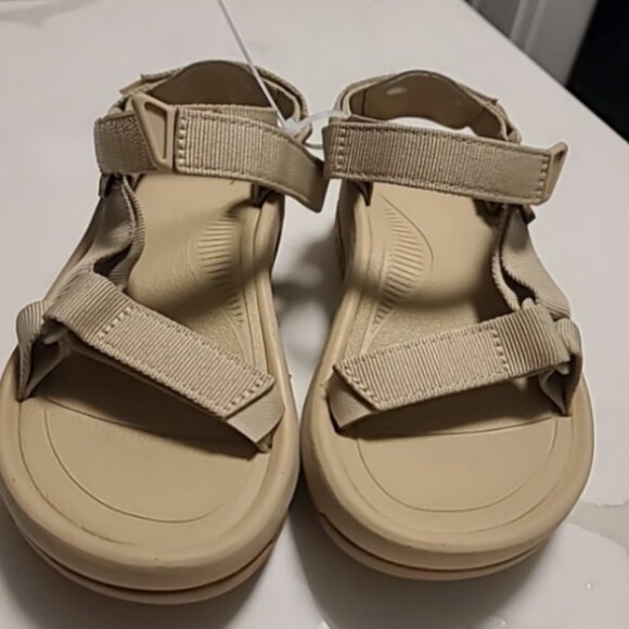 Teva Hurricane XLT Ampsole Sandals Sesame 5 (35.5) $85 - Picture 6 of 11